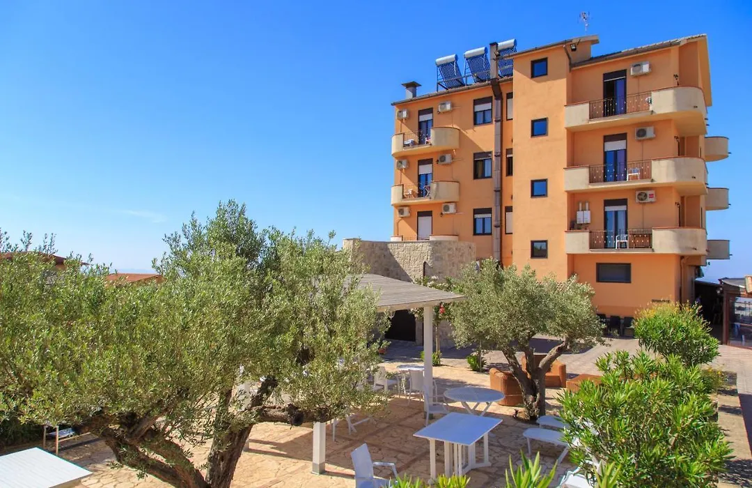 B&B Montemare-1
