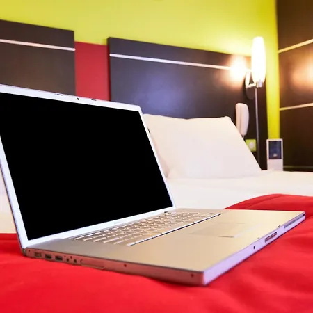 Enzo Hotels Reims Tinqueux by Kyriad Direct-3