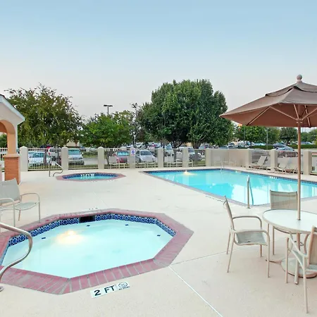 Holiday Inn Express Hotel And Suites Dfw-Grapevine By Ihg-2
