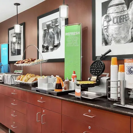 Hampton Inn Houston Stafford-3
