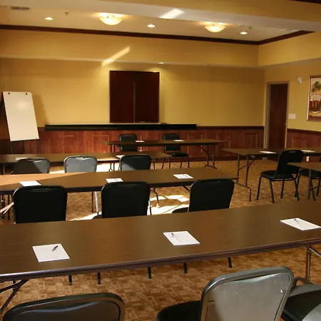 Hampton Inn & Suites Gainesville-3