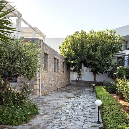 Maritimo Beach Hotel-2