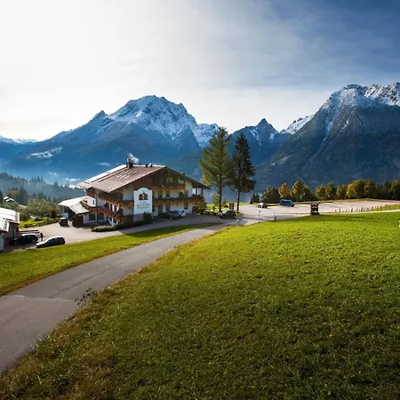 Hotel-Gasthof Nutzkaser-3