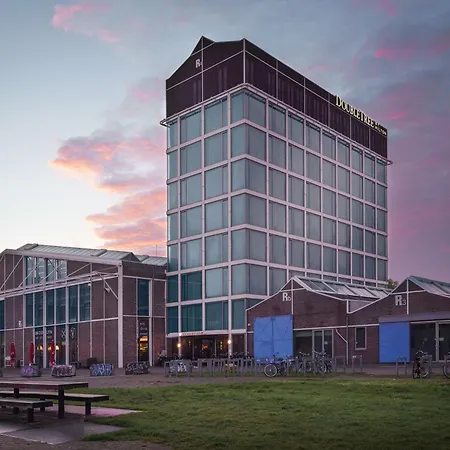DoubleTree by Hilton Amsterdam - NDSM Wharf-2