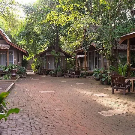Veranda Lodge-2