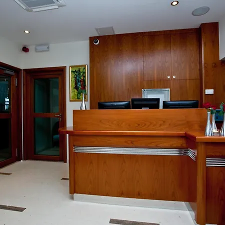 Hotel Croatia-2