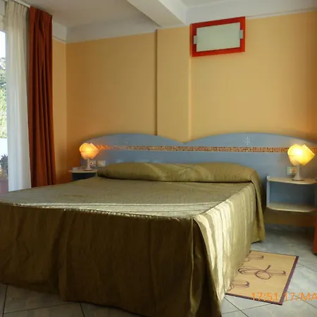 Hotel Chentu Lunas-2