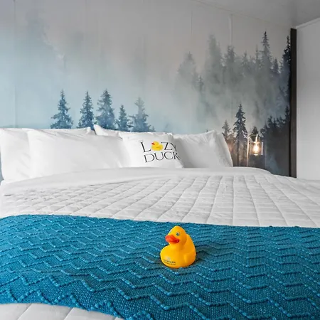The Lazy Duck Inn-3