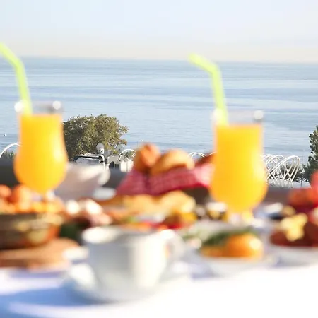 Hotel Bronte-2