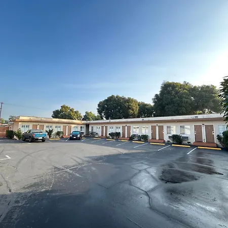 Budget Inn Motel-2