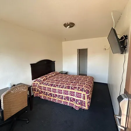 Budget Inn Motel-3