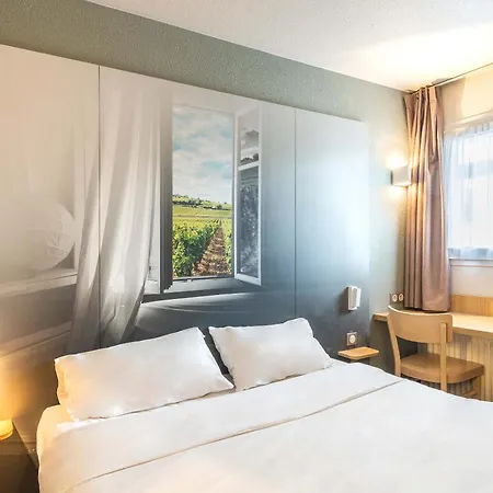 B&B HOTEL Angers 1 Beaucouzé-3