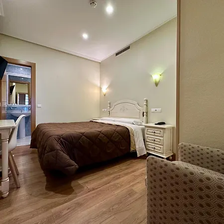 Hostal Toledo-2