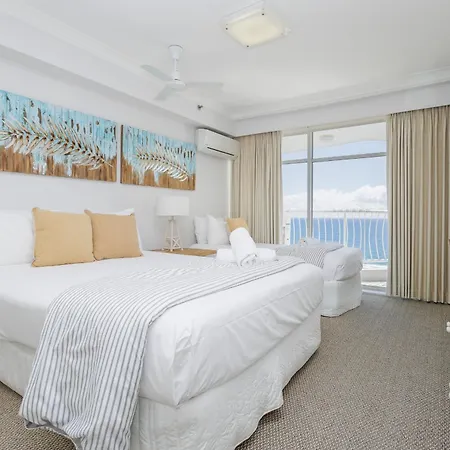 Burleigh Surf Apartments-3
