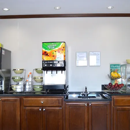 Quality Inn Coralville - Iowa River Landing-3