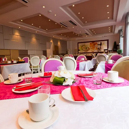 Hôtel-Restaurant Le Fruitier-2