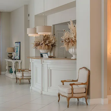 Hotel Capri- Adult Only-3