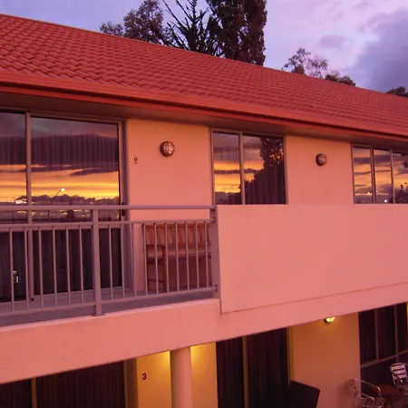 Abelia Motor Lodge-2