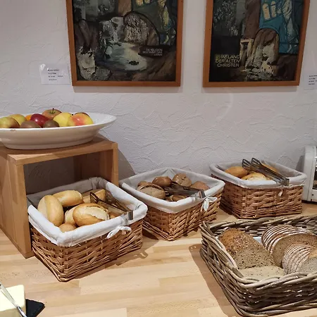 Hotel Haus Am See-3