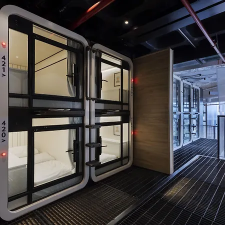 The O Pod Capsule Hotel-2