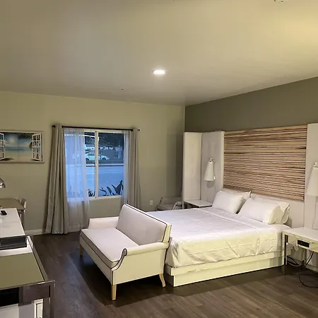 Aspire Inn & Suites Orange-2