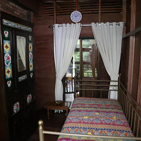 Nila House, Sharia Family Home Stay-3