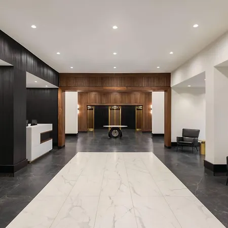 Radisson Blu Vancouver Airport Hotel & Marina-2