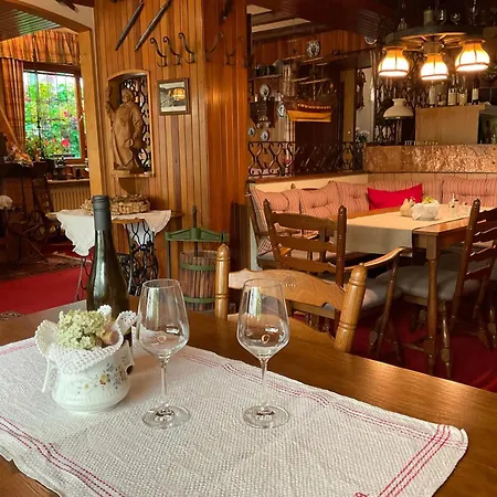 Alte Weinstuben Steinfelder Hof - B&B-3