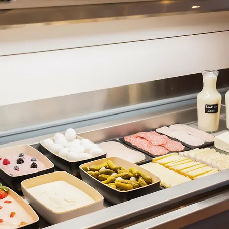 Ibis Budget Geneve Aeroport-3