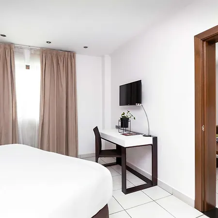 Ibis Styles Accra Airport-3