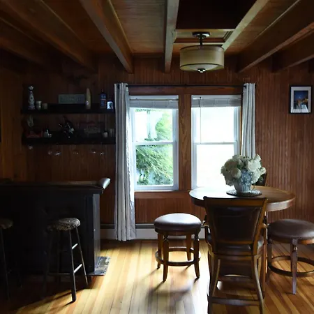 Belknap Point Inn-3
