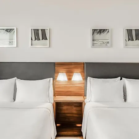 Fiesta Inn Express Cancun Cumbres-2