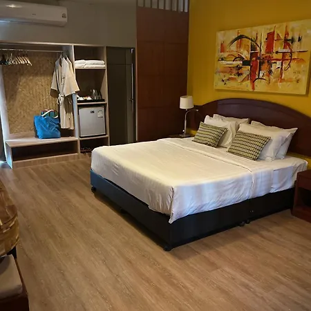 Sugar And Spice Inn-2