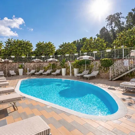 Hotel Capri- Adult Only-3