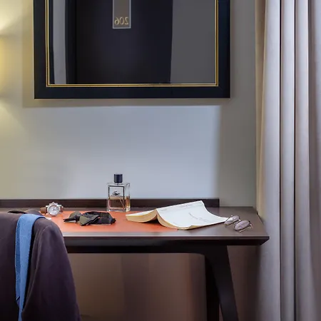 Le Marquis Eiffel-3