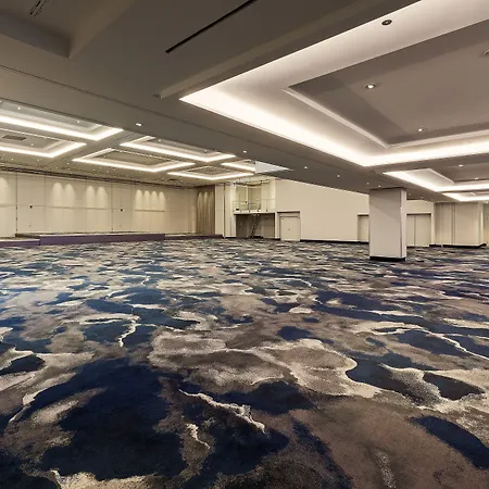 Sheraton Frankfurt Airport Hotel & Conference Center-3