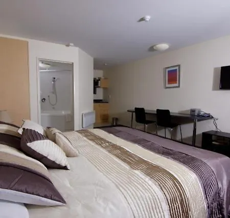 Bay Crest Motor Lodge-2
