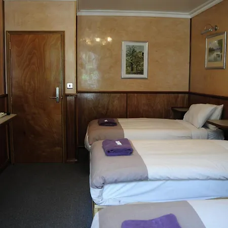 Cricklewood Lodge Hotel-3
