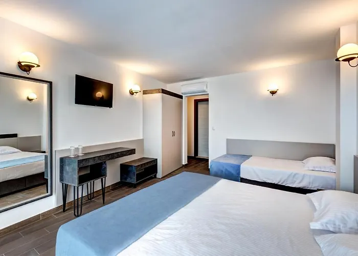 Panorama Blue Family Hotel And Free Parking