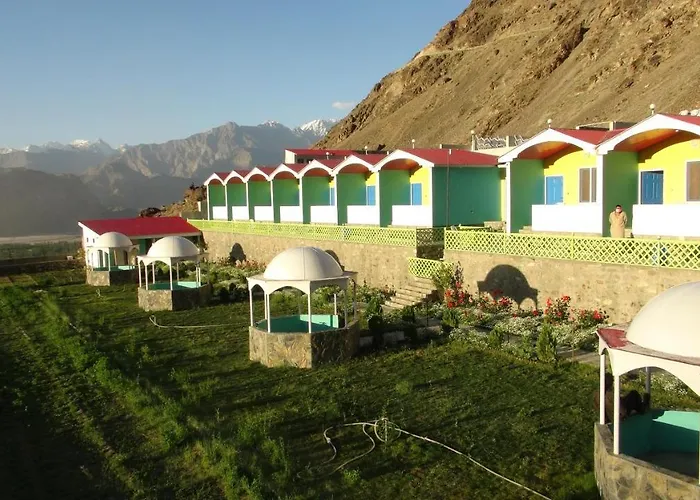 Hotel Mountain Lodge Skardu