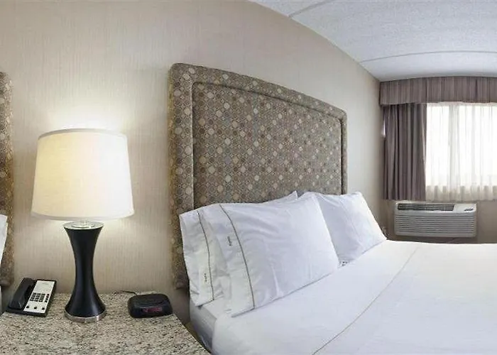 Holiday Inn Express Chicago-Palatine/North Arlington Heights