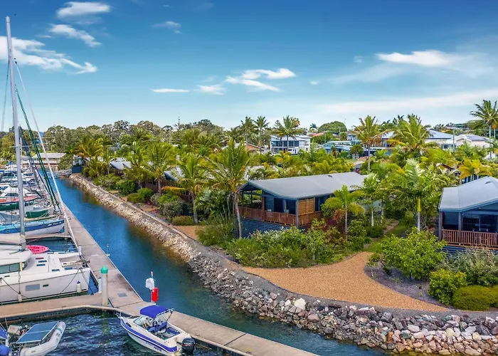 Tin Can Bay Marina Villas