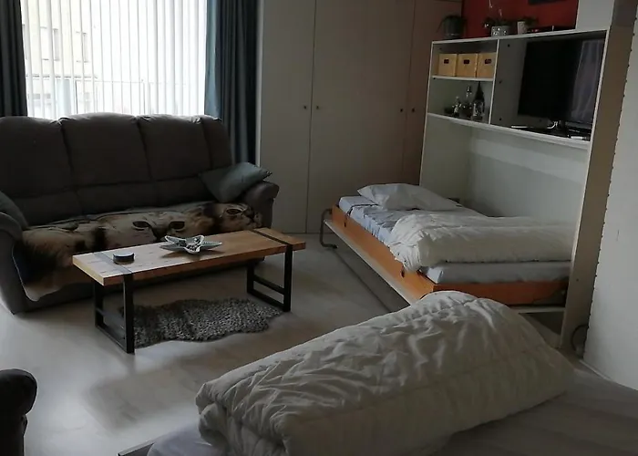Studio Raversijde With Sea View