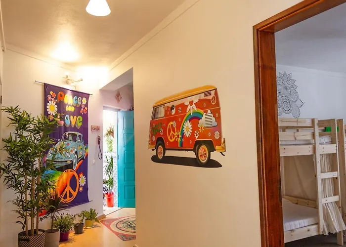 Paz & Amor Guest House - Peace & Love