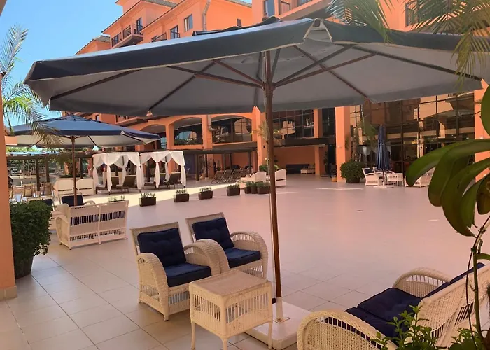Jurerê Beach Village - Flat na Praia