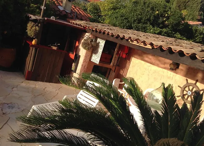 Rez de Jardin Villa Cagnes Sur Mer.