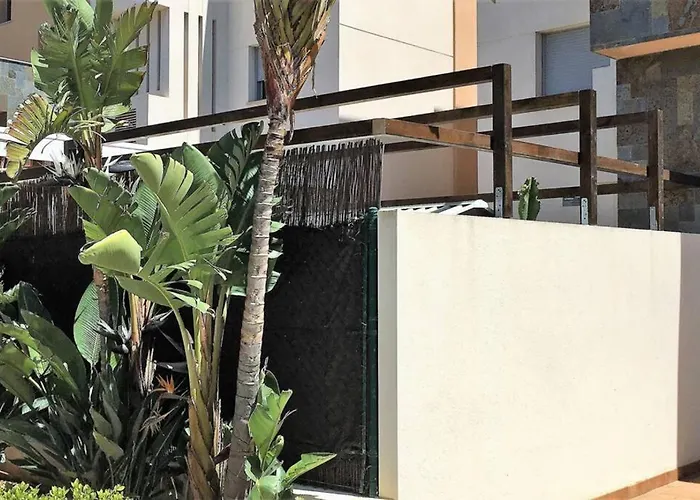 Chill Out Ground Floor Apartm +Private Garden+Wifi
