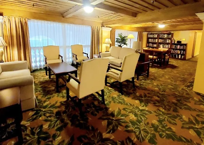 Romantic Studio In The Heart Of Palm Beach