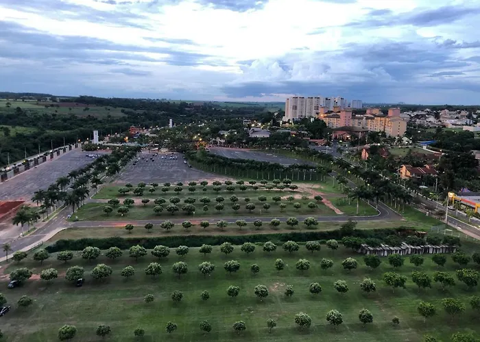 Apto Master Em Olimpia Park Resort