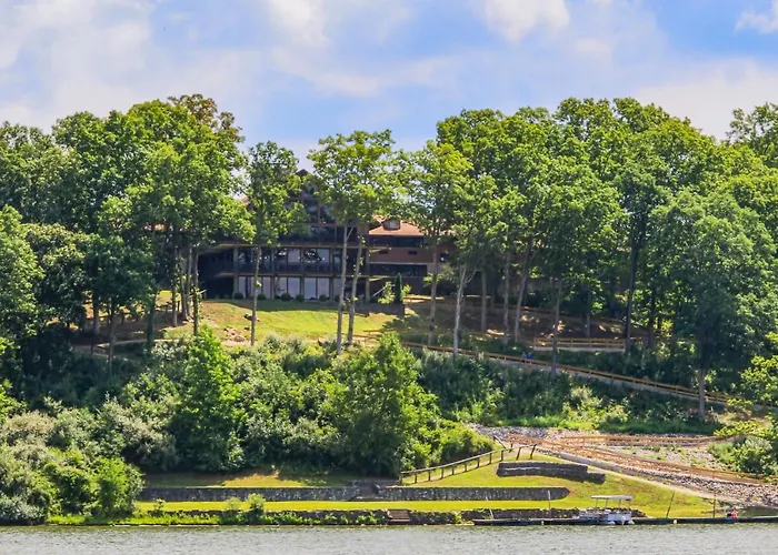Burr Oak Lodge